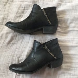 American Rag boots black zippered ankle booties